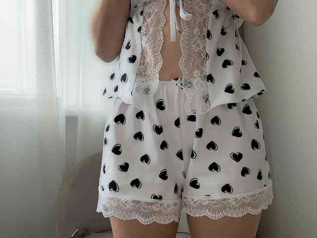 Shy-SweetGirl webcam