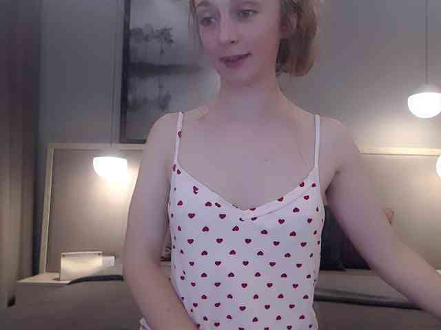 Shy-SweetGirl webcam