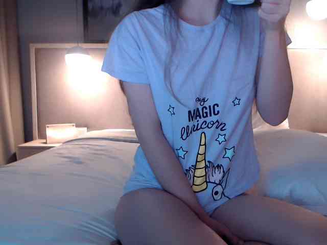 Shy-SweetGirl webcam