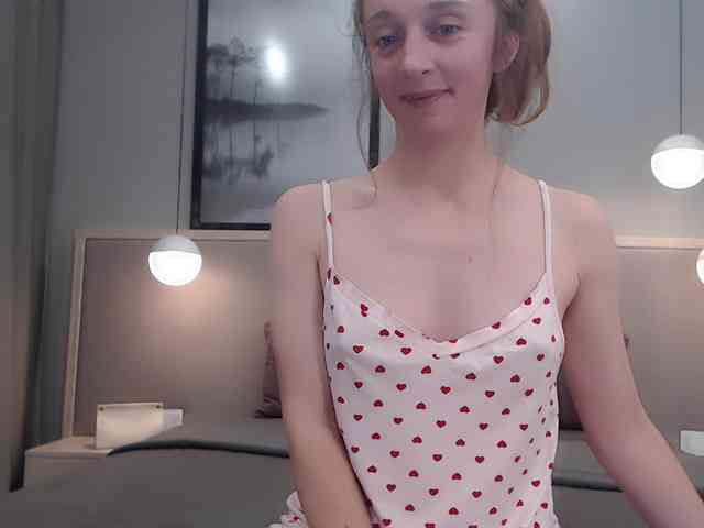 Shy-SweetGirl webcam