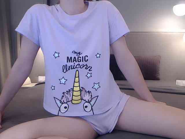 Shy-SweetGirl webcam