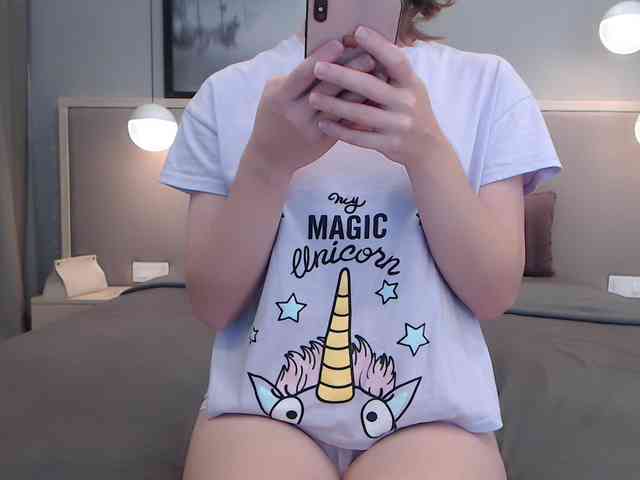 Shy-SweetGirl webcam