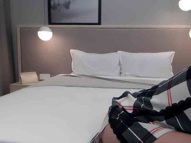 Shy-SweetGirl webcam