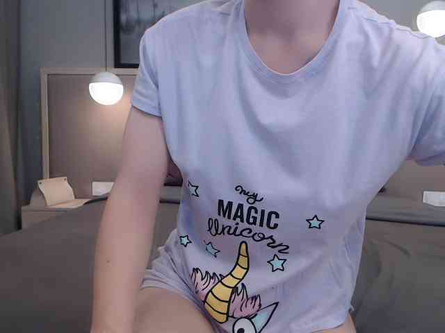 Shy-SweetGirl webcam