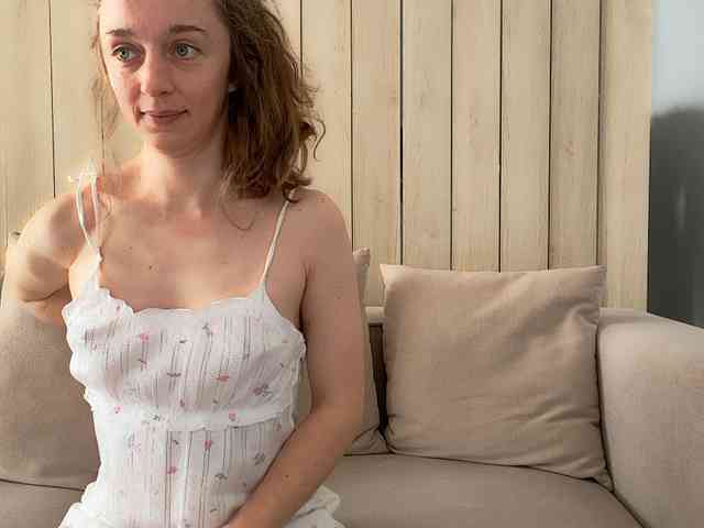 Shy-SweetGirl webcam