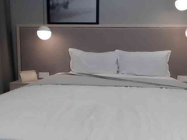 Shy-SweetGirl webcam