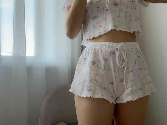 Shy-SweetGirl webcam