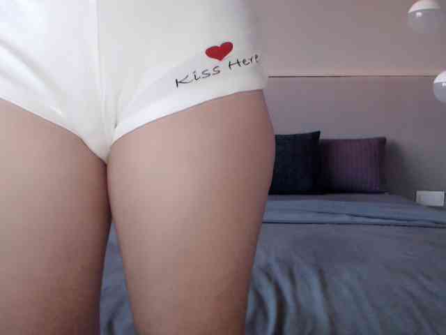 Shy-SweetGirl's webcam live show