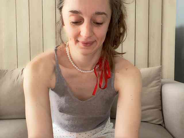 Shy-SweetGirl webcam