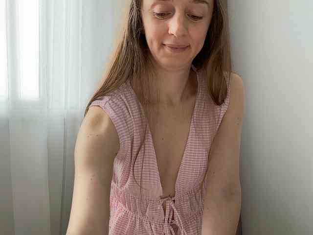 Shy-SweetGirl webcam