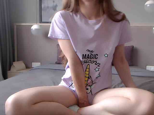 Shy-SweetGirl webcam