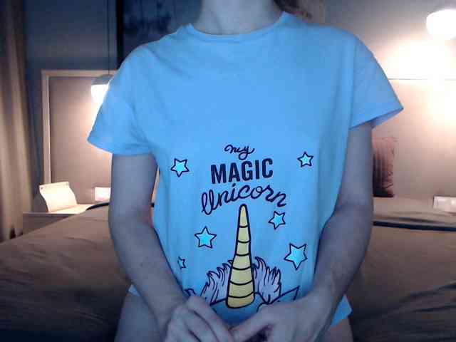 Shy-SweetGirl webcam