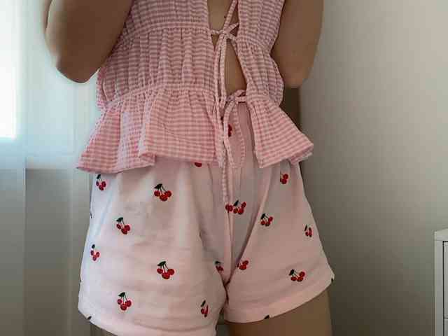 Shy-SweetGirl webcam