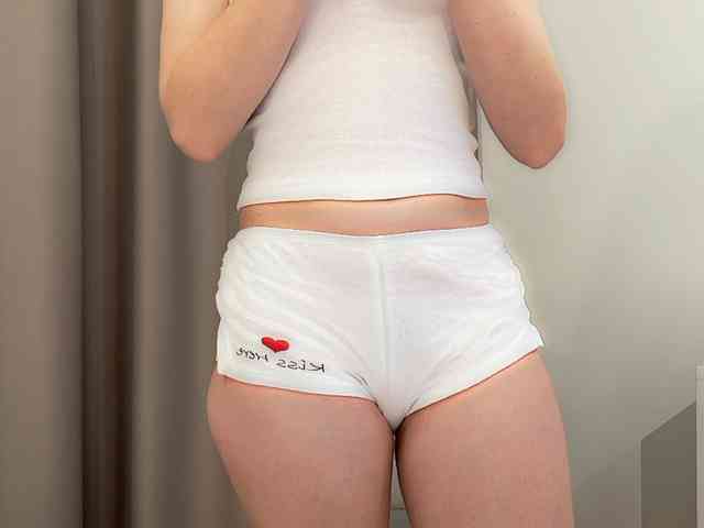 Shy-SweetGirl webcam