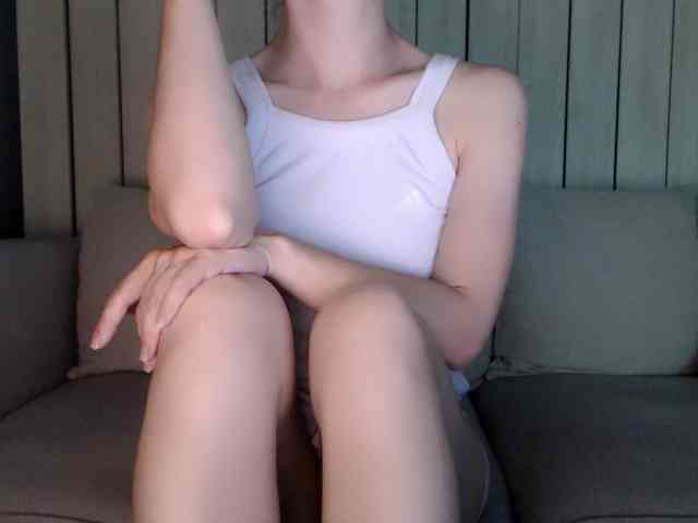 Shy-SweetGirl webcam