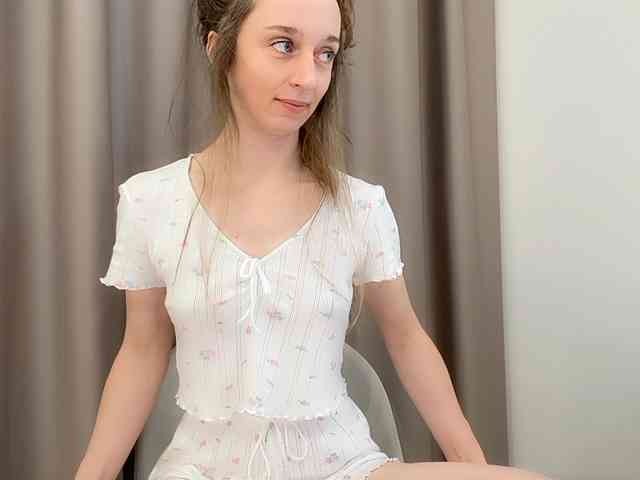 Shy-SweetGirl webcam