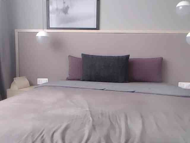 Shy-SweetGirl webcam