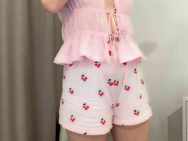 Shy-SweetGirl webcam