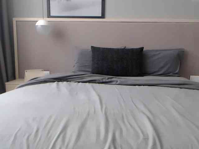 Shy-SweetGirl webcam