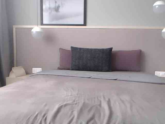 Shy-SweetGirl webcam