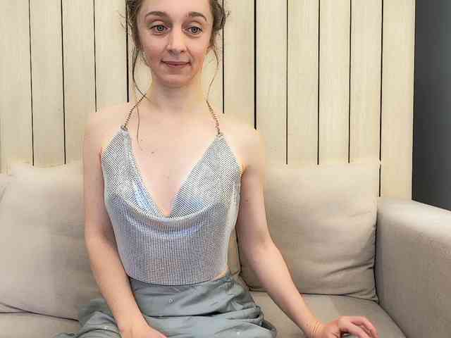 Shy-SweetGirl webcam