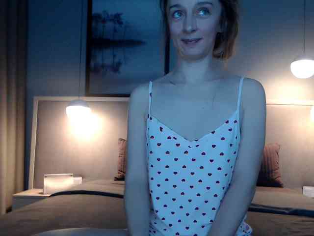 Shy-SweetGirl webcam