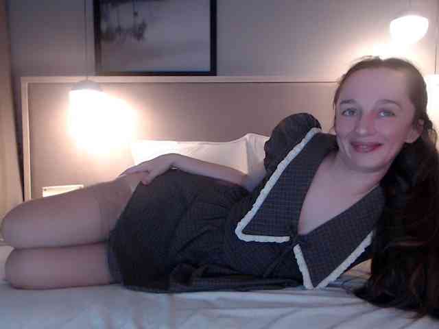 Shy-SweetGirl webcam