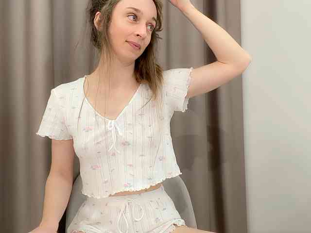 Shy-SweetGirl webcam