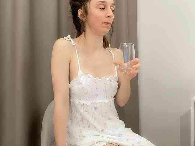 Shy-SweetGirl webcam