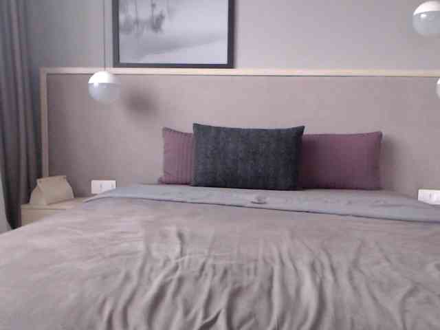 Shy-SweetGirl webcam