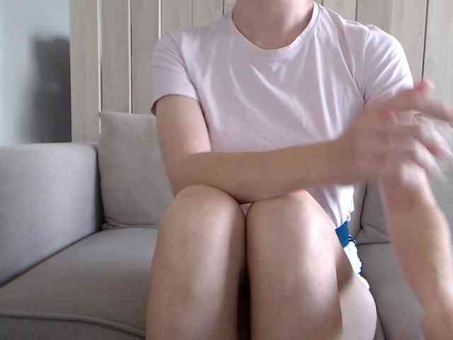 Shy-SweetGirl webcam