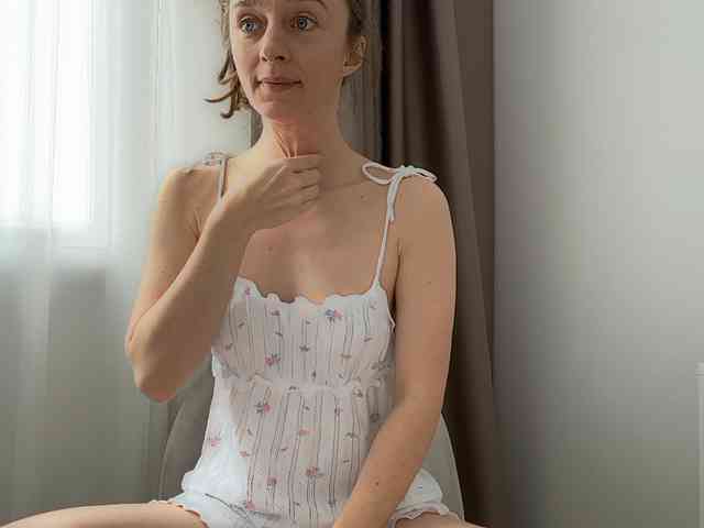 Shy-SweetGirl webcam