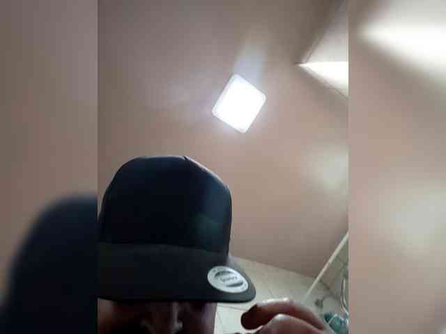 Mikel562 Live Webcam on BongaCams