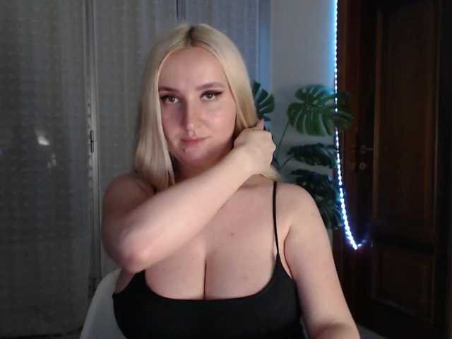 Alina-Lovely's BongaCams show and profile
