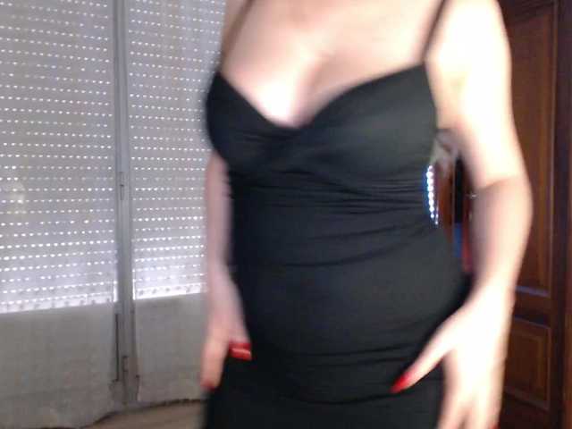 Alina-Lovely live cam