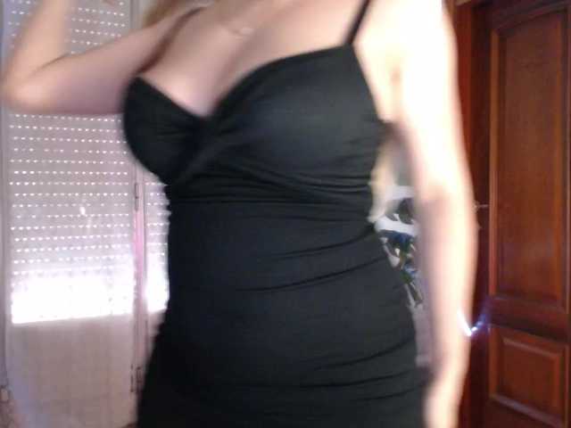 Alina-Lovely's BongaCams show and profile