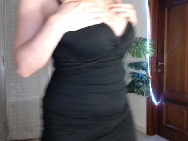 Alina-Lovely live cam