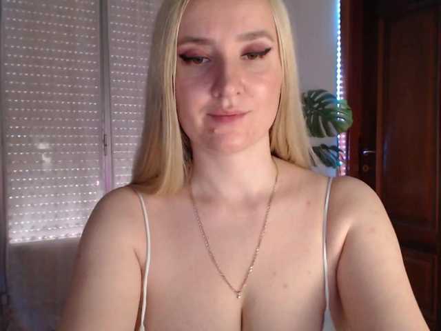 Alina-Lovely's BongaCams show and profile