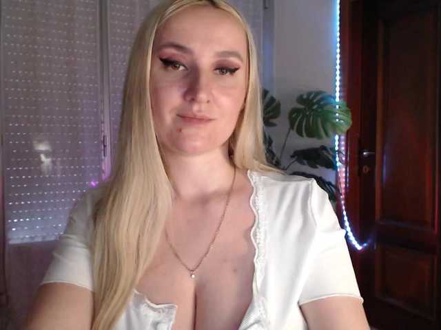 Alina-Lovely live cam profile