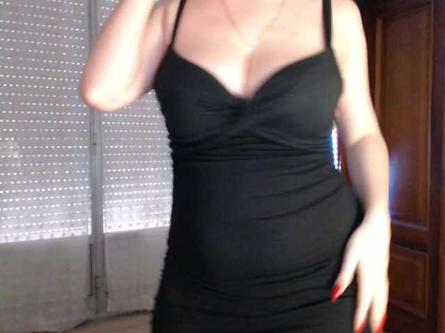 Alina-Lovely's BongaCams show and profile