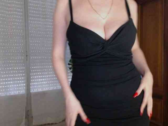 Alina-Lovely webcam
