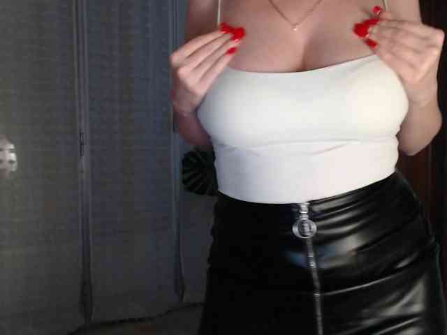 Alina-Lovely webcam