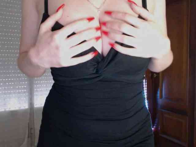 Alina-Lovely webcam