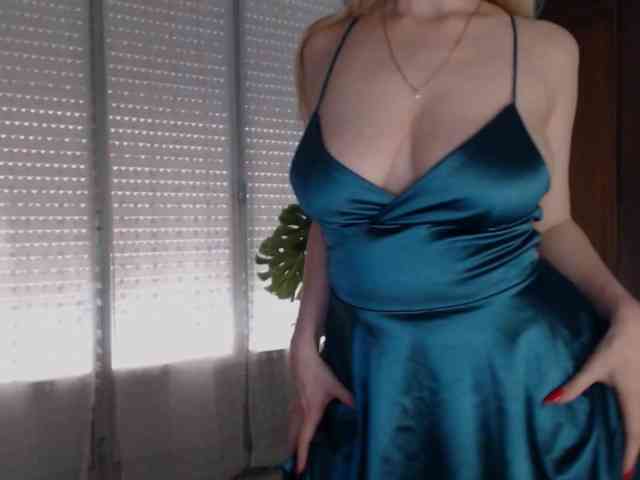 Alina-Lovely webcam