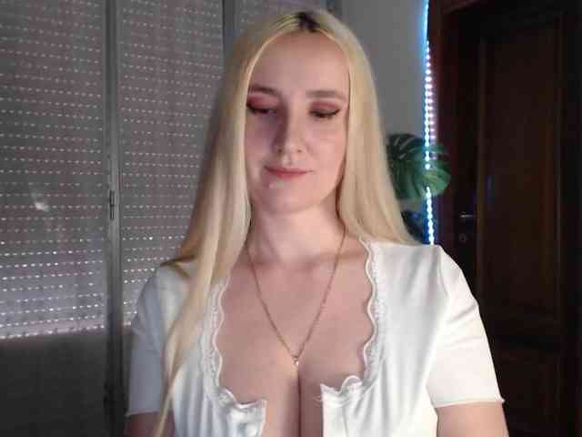 Alina-Lovely Live Webcam on BongaCams