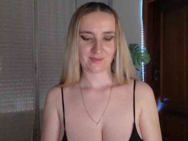 Alina-Lovely webcam
