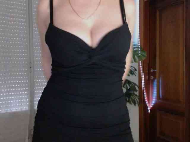 Alina-Lovely webcam