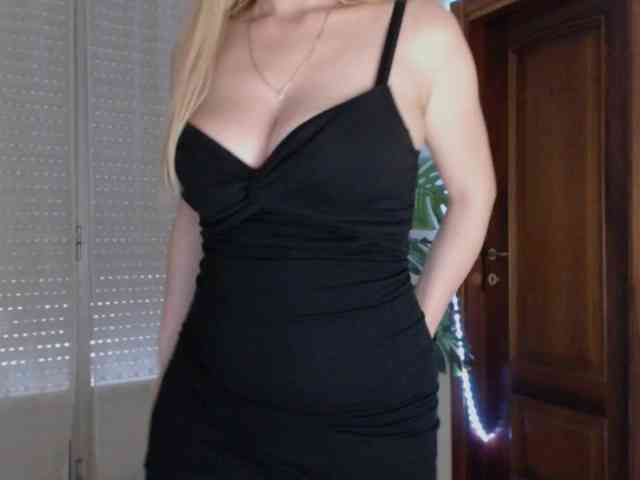 Alina-Lovely webcam