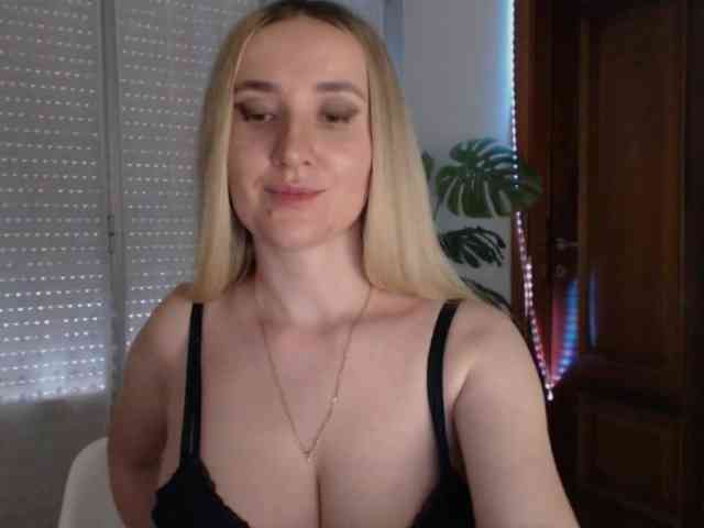 Alina-Lovely webcam