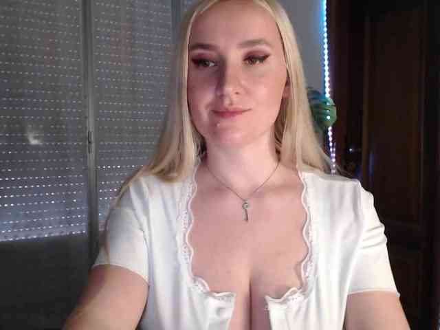 Alina-Lovely webcam